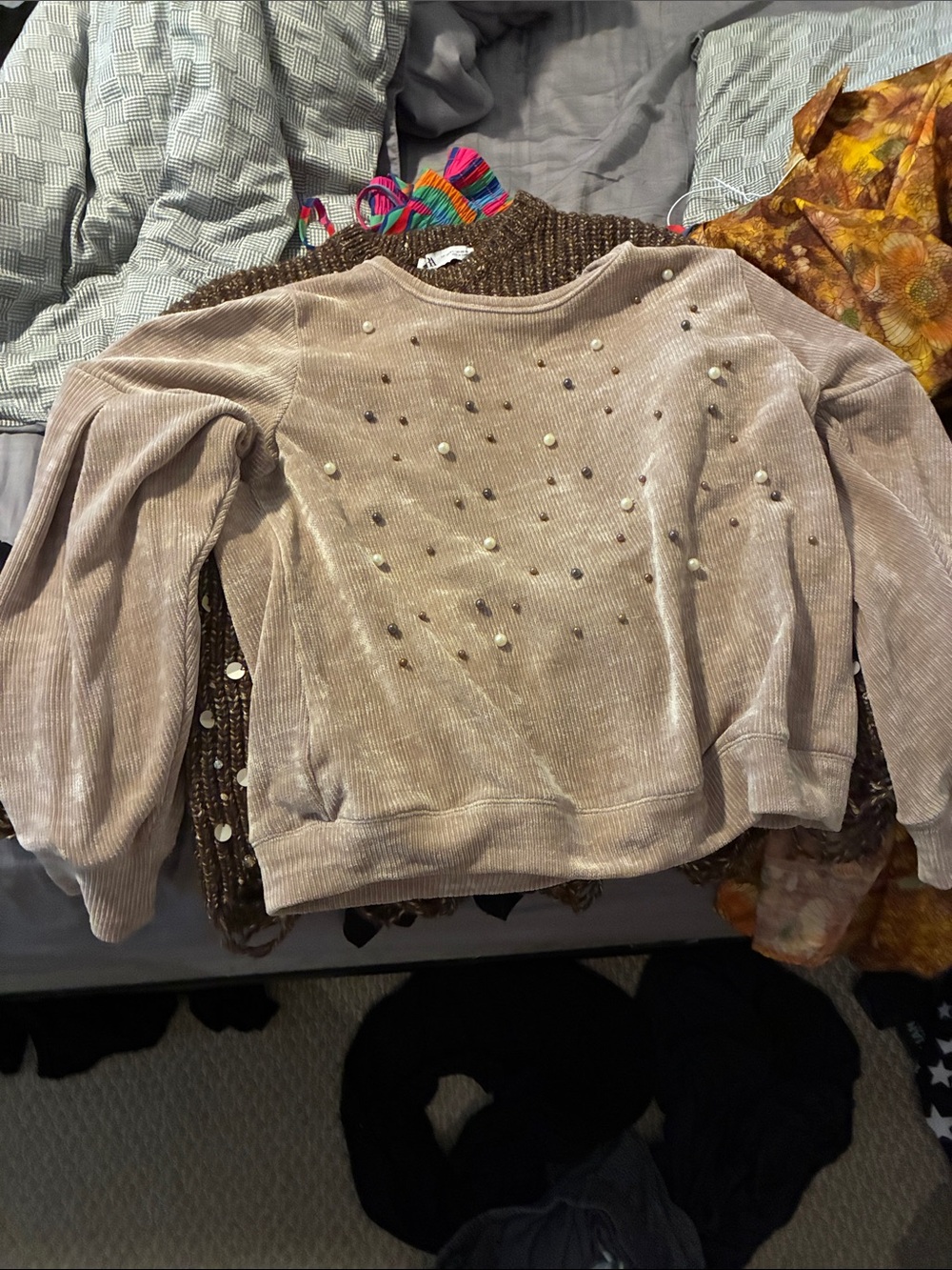 Pearl-Embellished Velvet Crewneck Sweater - Taupe